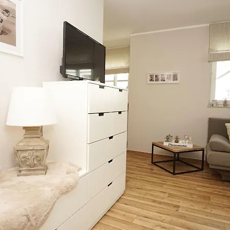 Apartment Karola Nr 10 Mit Schwimmbad Und Saunanutzung Im Ahoi-erlebnisbad Sellin