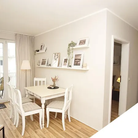 Karola Nr 10 Mit Schwimmbad Und Saunanutzung Im Ahoi-erlebnisbad Sellin Apartament Goehren (Ruegen)