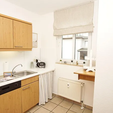 Apartment Karola Nr 10 Mit Schwimmbad Und Saunanutzung Im Ahoi-erlebnisbad Sellin