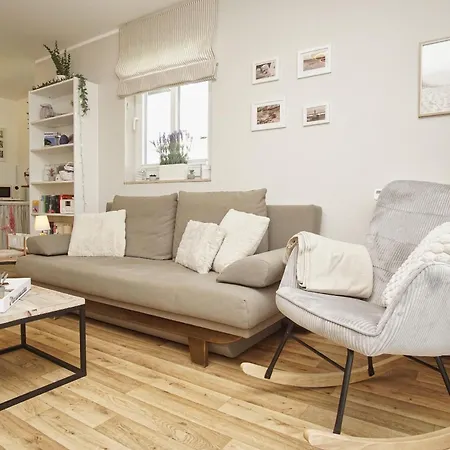 Karola Nr 10 Mit Schwimmbad Und Saunanutzung Im Ahoi-erlebnisbad Sellin Apartment Goehren (Ruegen)